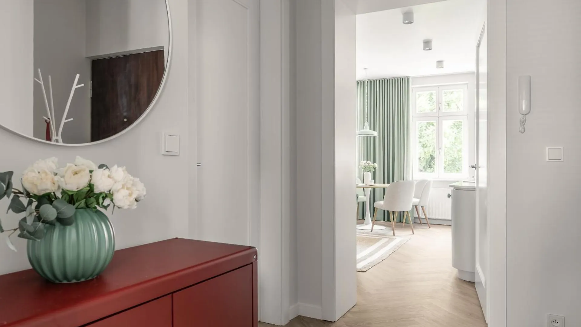 Sanhaus Apartments - Primavera - Apartament Przy Plazy, Z Parkingiem Sopot Polska