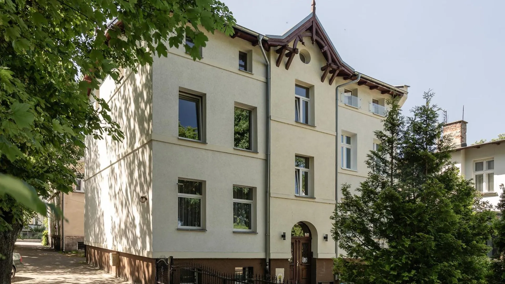 Sanhaus Apartments - Primavera - Apartament Przy Plazy, Z Parkingiem Sopot